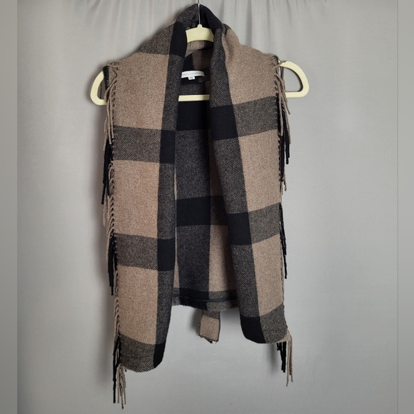 Corey Lynn Calter Jackets & Blazers - Corey Lynn Calter Plaid Fringe Blanket Vest, Size Small